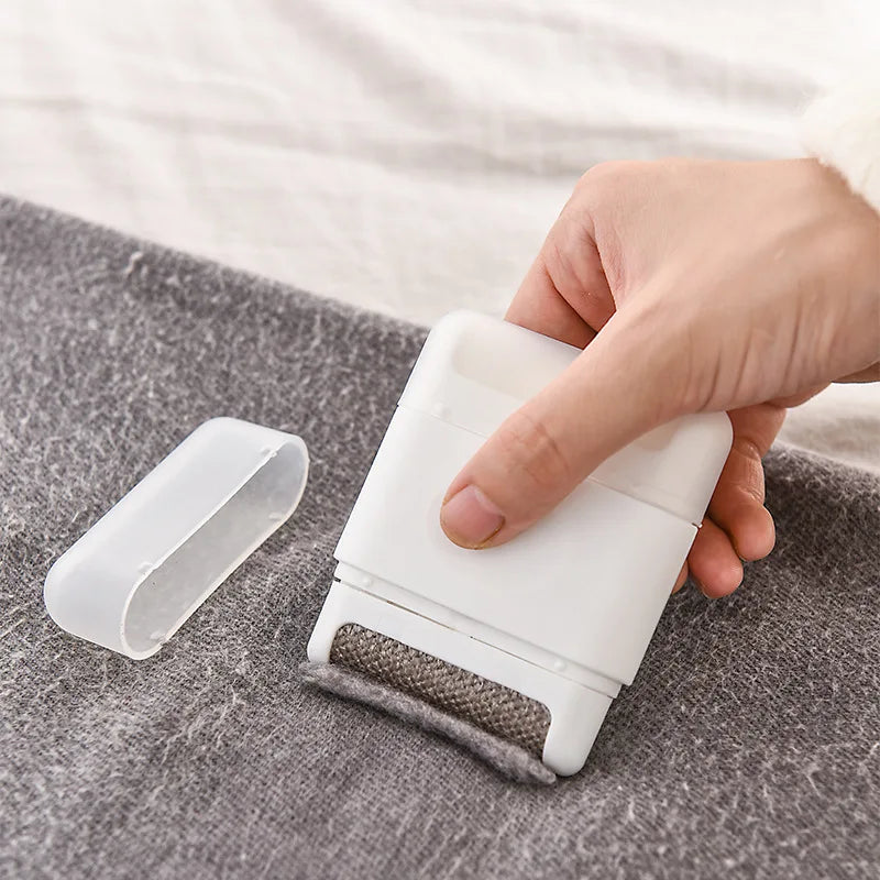 Mini Lint Remover Brush